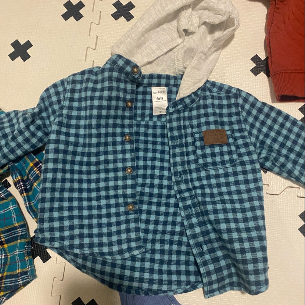 Size 6 month flannel perfect for winter